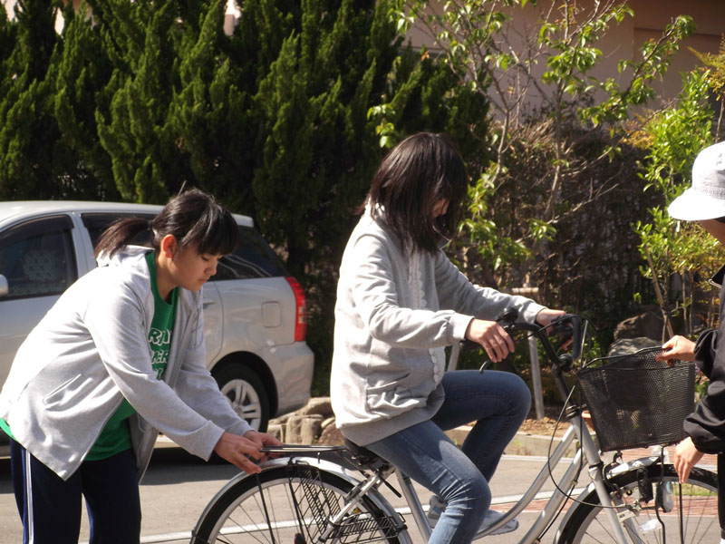自転車に乗って気持ち良い風を！ | 宮崎修学志願院
