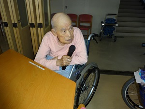 日曜日の午後は・・カラオケクラブ！！